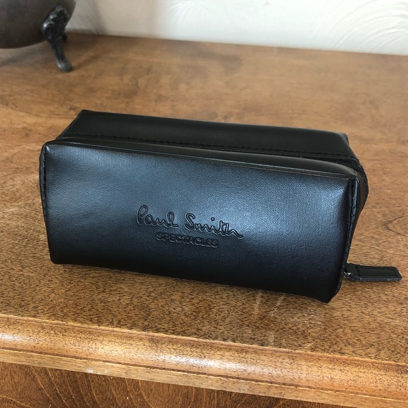 Paul Smith • Sunglasses Case and Cloth - Picture 2 of 8